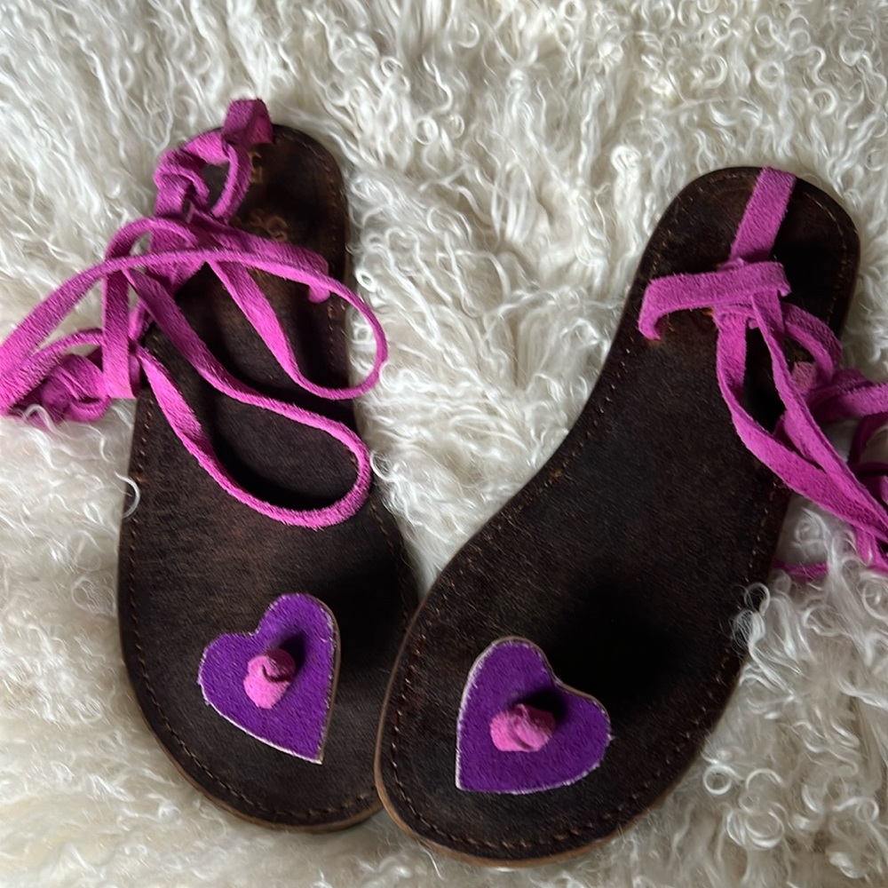 Handmade Leather and Suede Sandals in Excellent Condition 🩷